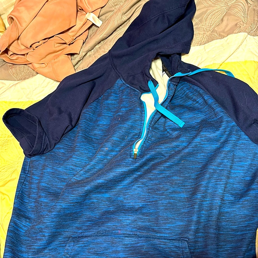 Selling a short sleeve sweater